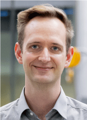 Florian Uhlich - 发展与数字转型