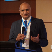 主席:新加坡南洋理工大学Upadrasta Ramamurty教授致开幕词