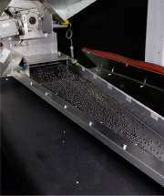 穹顶段是阿利安6型火箭受力最大的部件之一。绝对均匀和无缺陷的表面是基础要求,需要可靠高效地在线分离喷丸介质中的劣质颗粒